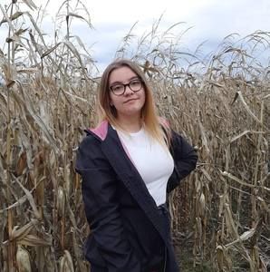 Meet your Posher, Catherine